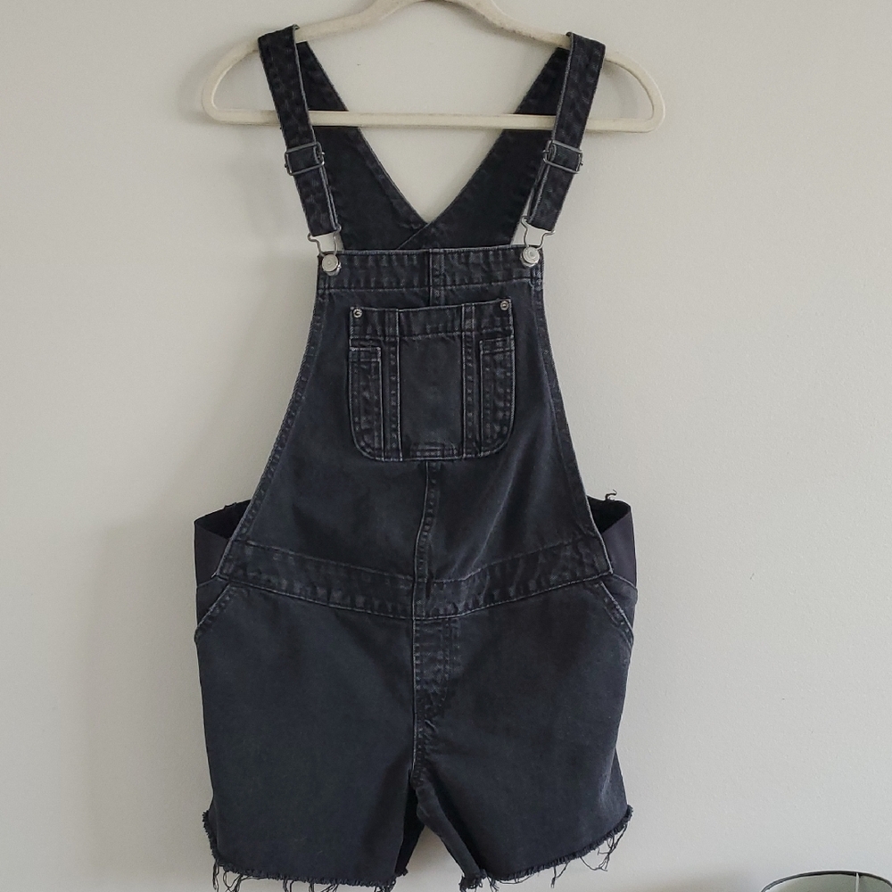 Old Navy Charcoal Denim Maternity Overalls Distressed Hem Strechy Waist Sz M